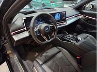 Gebraucht BMW i5 M Sport 250 kW (340 PS) 2026 Grau (sophistograu brillanteffekt) Kombi