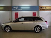 Gebraucht Toyota Avensis Executive 126 PS (92 kW) 2006 Silber metallic Kombi