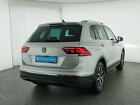 gebraucht VW Tiguan Tiguan Life2.0 TDI Life DSG AHK / LED / ACC / RearView