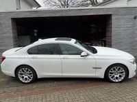 Gebraucht BMW 730 258 PS (189 kW) 2013 Weiß Limousine