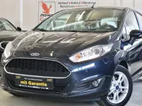 Gebraucht Ford Fiesta Celebration 80 PS (58 kW) 2017 Blau Kleinwagen