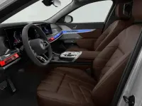 Gebraucht BMW 740 M Sport 299 PS (219 kW) 2025 Mineralweiss metallic Limousine