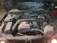 Gebraucht Mercedes E200 Classic 136 PS (100 kW) 1998 Blau Limousine