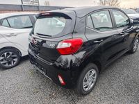 Gebraucht Hyundai i10 Select 63 PS (46 kW) 2025 Schwarz Kleinwagen
