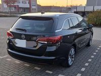 Gebraucht Opel Astra Innovation 136 PS (100 kW) 2019 Schwarz Kombi