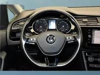 Gebraucht VW Touran 150 PS (110 kW) 2022 Weiß Van / Kleinbus