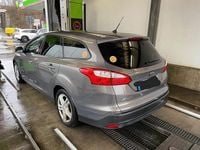Gebraucht Ford Focus Trend 125 PS (91 kW) 2014 Andere farben Limousine