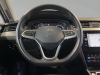 Gebraucht VW Passat Elegance 150 PS (110 kW) 2024 Silber Kombi