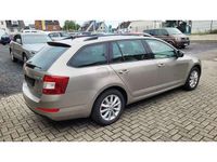 Gebraucht Skoda Octavia Style 110 PS (80 kW) 2016 Silber Kombi