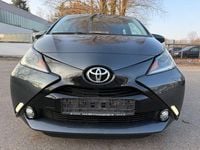 Gebraucht Toyota Aygo X-play 69 PS (50 kW) 2017 Grau Kleinwagen