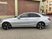 Gebraucht Mercedes C400 333 PS (244 kW) 2018 Iridiumsilber  metalliclack Limousine