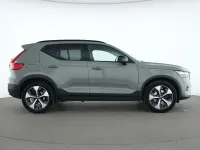 Gebraucht Volvo XC40 Plus 197 PS (144 kW) 2024 Sage green SUV