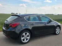 Gebraucht Opel Astra Edition 179 PS (131 kW) 2012 Schwarz Limousine