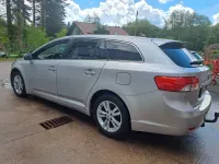 Gebraucht Toyota Avensis Life 124 PS (91 kW) 2012 Silber Kombi