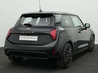 Gebraucht Mini Cooper Favoured 156 PS (114 kW) 2024 Schwarz Kleinwagen