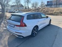 Gebraucht Volvo V60 R-Design 341 PS (250 kW) 2021 Weiss Kombi