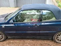 Gebraucht VW Golf 115 PS (84 kW) 2001 Blau Cabrio