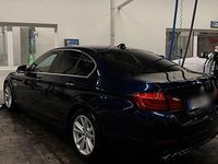 Gebraucht BMW 530 258 PS (189 kW) 2011 Blau Limousine