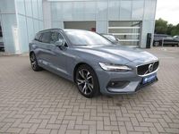 Gebraucht Volvo V60 Core 163 PS (119 kW) 2024 Thunder grey Kombi