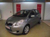 Gebraucht Toyota Yaris Sol 90 PS (66 kW) 2006 Silber metallic Limousine
