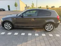 Gebraucht BMW 123 204 PS (150 kW) 2009 Braun Kleinwagen