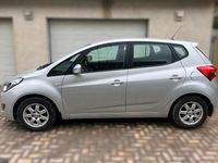 Gebraucht Hyundai ix20 90 PS (66 kW) 2016 Silber Kleinwagen