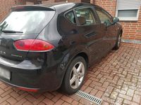 gebraucht Seat Leon TSI schwarz BJ 2012 105 PS