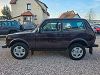 Gebraucht Lada Taiga 83 PS (61 kW) 2018 Rot SUV