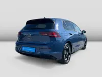 Usata VW Golf VIII R-line 150 CV (110 kW) 2025 Blu Berlina