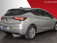 Używany Opel Astra Elegance 122 KM (89 kW) 2022 Srebrny Sedan/Limuzyna
