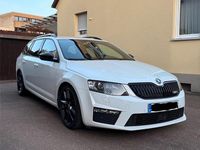 Gebraucht Skoda Octavia RS 184 PS (135 kW) 2016 Weiß Kleinwagen