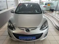Gebraucht Mazda 2 Active 84 PS (61 kW) 2011 Grau Kleinwagen