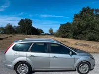 Gebraucht Ford Focus Style 116 PS (85 kW) 2009 Silber Limousine