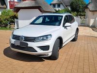 Gebraucht VW Touareg R-line 262 PS (192 kW) 2016 Weiß SUV
