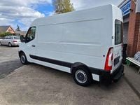 Gebraucht Opel Movano 131 PS (96 kW) 2016 Weiß Van / Kleinbus
