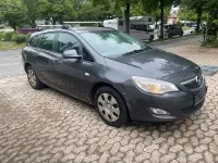 Gebraucht Opel Astra 164 PS (120 kW) 2012 Schwarz Kombi