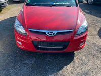 Gebraucht Hyundai i30 110 PS (80 kW) 2009 Rot Kombi