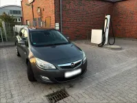 Gebraucht Opel Astra 140 PS (102 kW) 2012 Grau Limousine