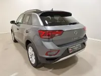Gebraucht VW T-Roc Life 110 PS (80 kW) 2023 Indiumgrau metallic SUV