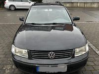 Gebraucht VW Passat Basis 90 PS (66 kW) 2000 Schwarz Kombi