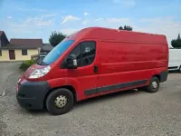 Gebraucht Peugeot Boxer 177 PS (130 kW) 2013 Farbe rot tiziano/deckende lacki Van