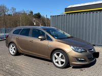 Gebraucht Opel Astra 165 PS (121 kW) 2013 Braun Kombi