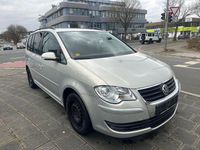 Gebraucht VW Touran Trendline 140 PS (102 kW) 2008 Gold Van / Kleinbus