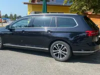 Gebraucht VW Passat Highline 150 PS (110 kW) 2018 Schwarz Kombi