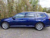 Gebraucht VW Passat Highline 150 PS (110 kW) 2019 Blau Kombi