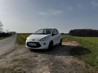 Gebraucht Ford Ka 69 PS (50 kW) 2012 Weiß Kleinwagen