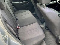 Gebraucht Mazda 2 Center-Line 102 PS (75 kW) 2011 Grau Kleinwagen