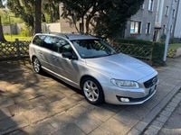 Gebraucht Volvo V70 181 PS (133 kW) 2014 Silber Kombi