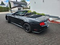 Second-hand Ford Mustang 314 CP (230 kW) 2017 Negru Cabrio