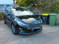 Käytetty Ford S-MAX Titanium 190 HP (139 kW) 2019 Musta Tila-auto